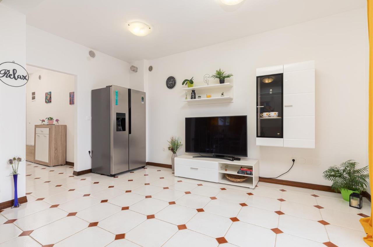 Cukerina Apartment With Whirpool & Sauna Poreč Exterior foto